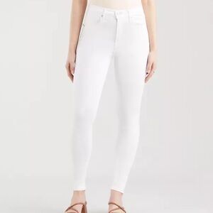 NWT Levi’s White Mile High Super Skinny Jeans Size 28